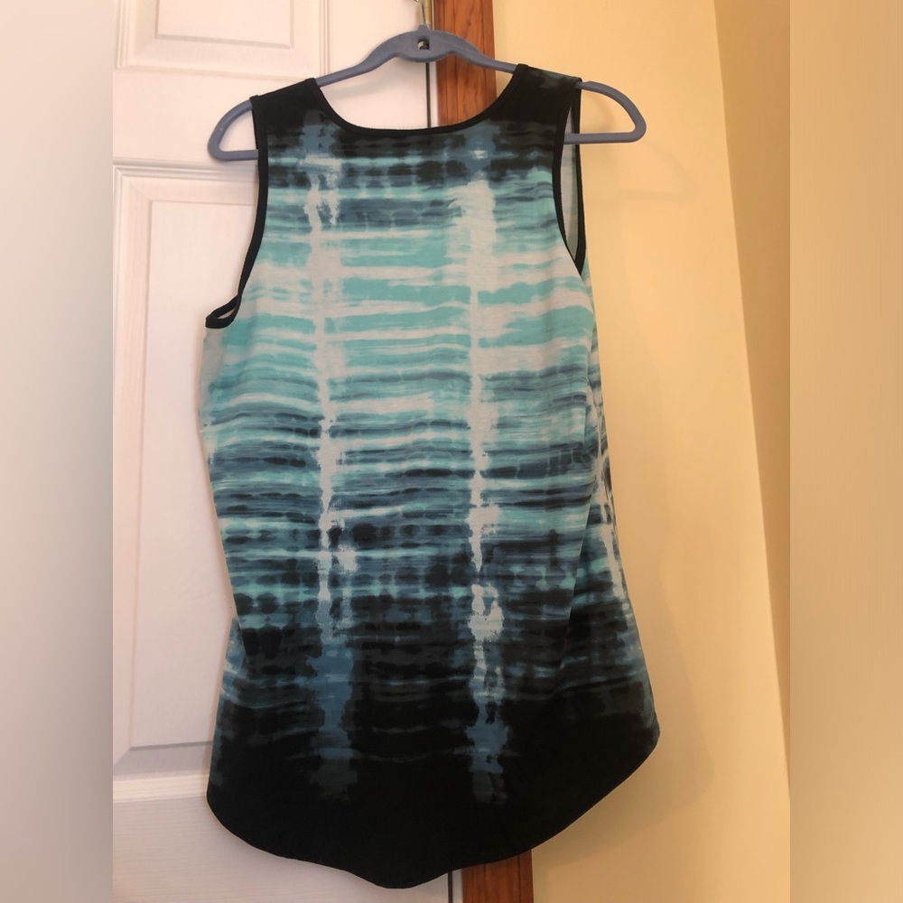 LuLaRoe Green Tank Top Sleeveless Casual - Picture 9 of 9